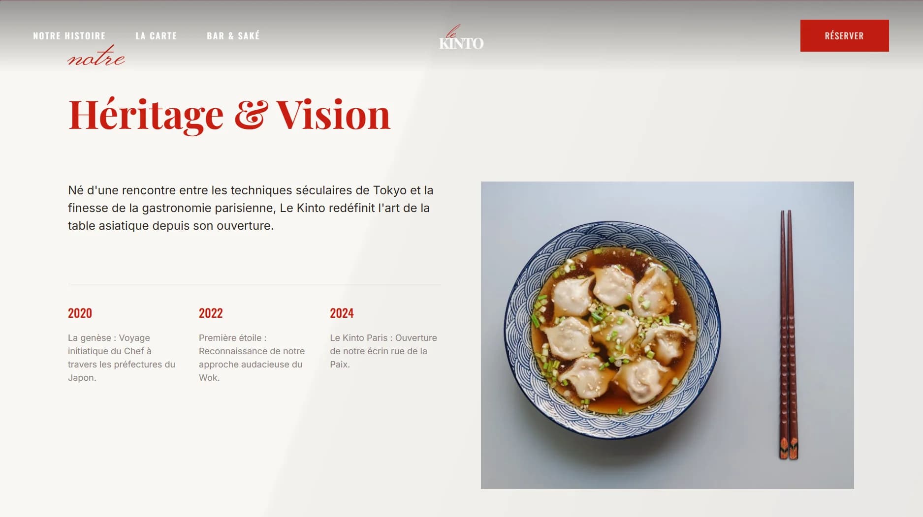 Site vitrine pour Le Kinto - Gastronomie Asiatique — Notre Histoire : Page présentant l'héritage culinaire du restaurant, la philosophie du chef et la chronologie du Kinto depuis ses origines au Japon.